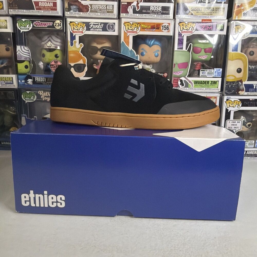 etnies Sz. 9.5 Marana Michelin Black/Dark Hrey/Gum Shoes